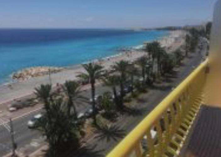 Beachfront Apartment Promenade Des Anglais نيس المظهر الخارجي الصورة